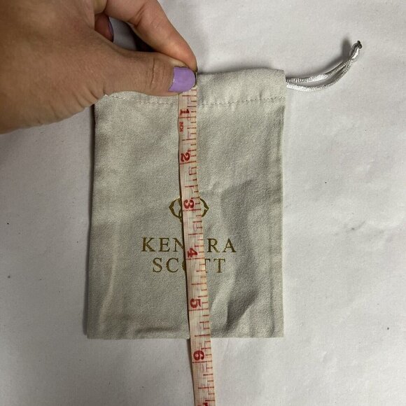 Kendra Scott Small Gray Jewelry Dust Bag Pouch Bag ONLY 4” x 5.5" - Picture 3 of 5